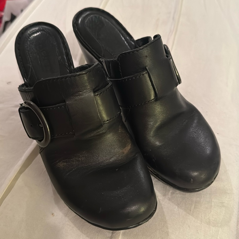 COPY - BORN Leather Clog Platform Round Toe Black Buckle Slip On 7 38 cqk10 w62…